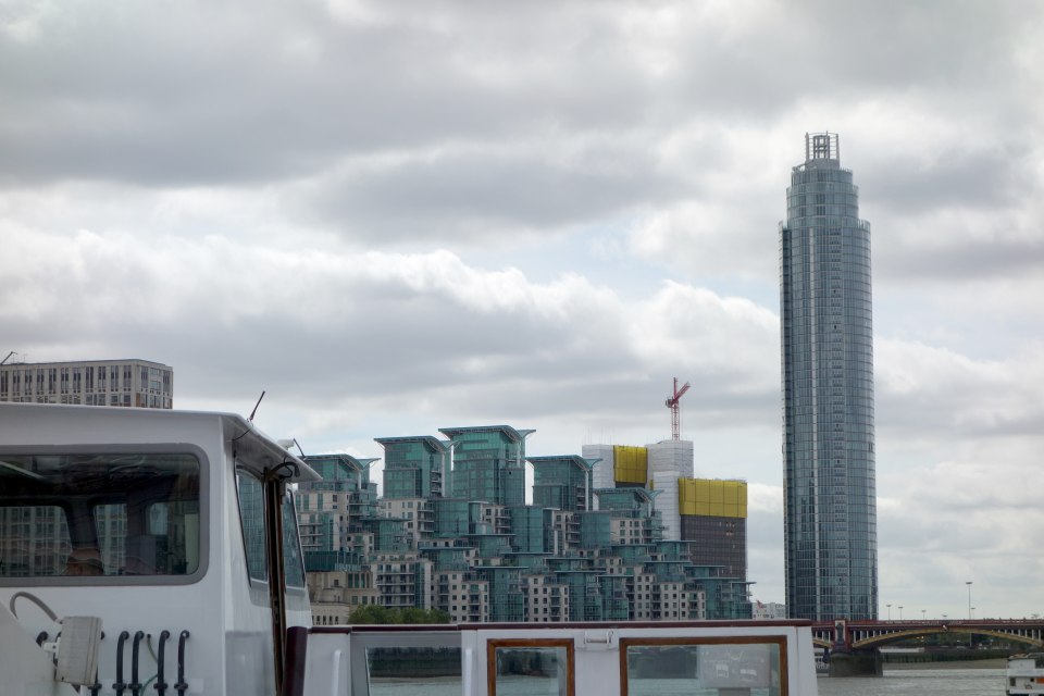 DSC00859_St_George_Wharf